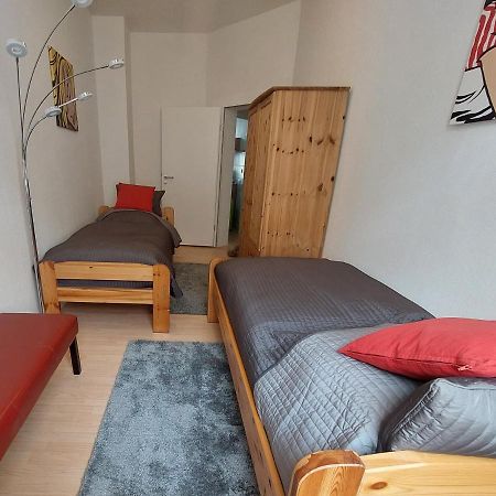 Schoene Zwei-Zimmer-Wohnung "W2" Mit 4 Einzelbetten Und Wlan In Zwenkau Bei Leipzig Im Neuseenland Eksteriør bilde