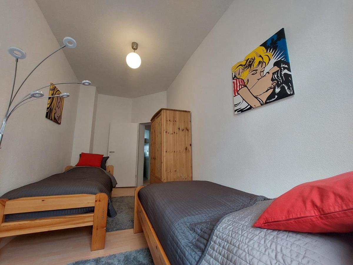 Schoene Zwei-Zimmer-Wohnung "W2" Mit 4 Einzelbetten Und Wlan In Zwenkau Bei Leipzig Im Neuseenland Eksteriør bilde