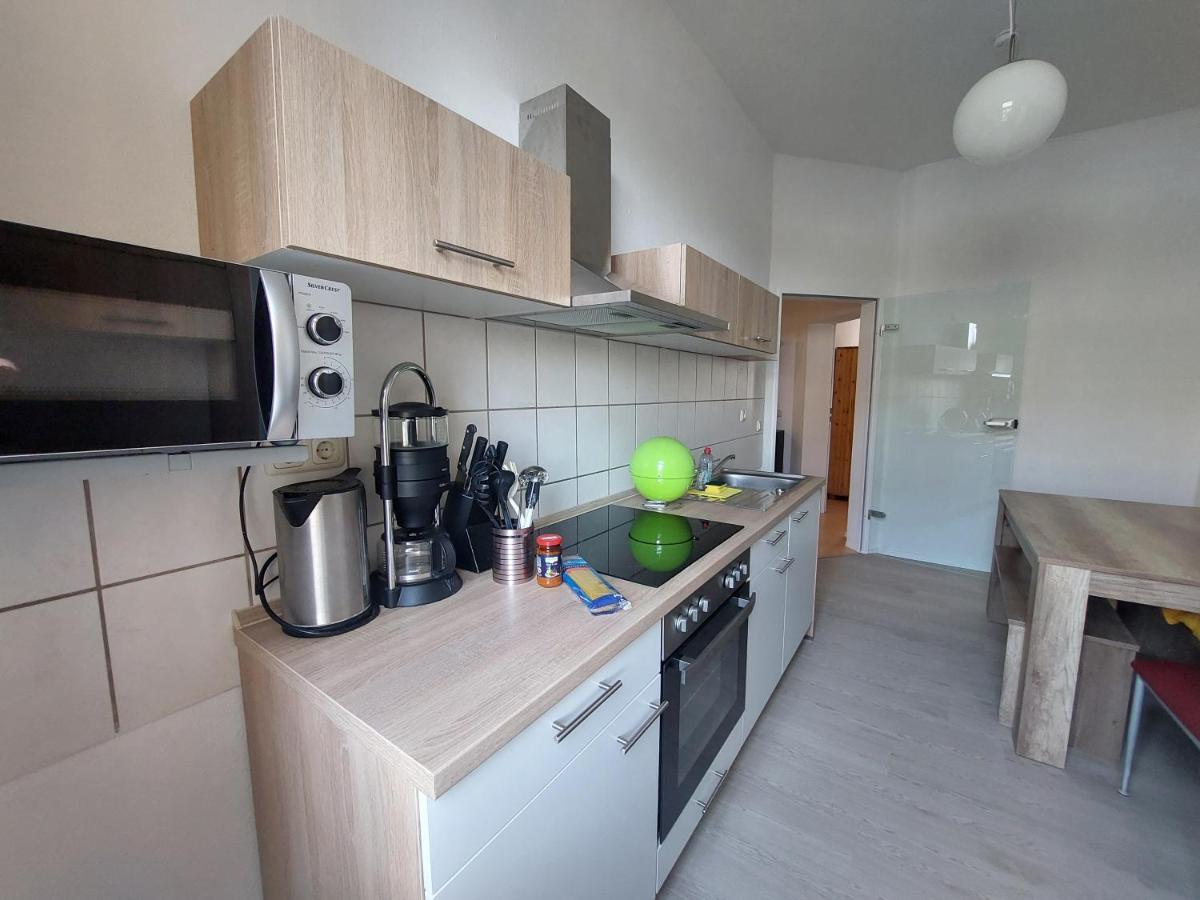 Schoene Zwei-Zimmer-Wohnung "W2" Mit 4 Einzelbetten Und Wlan In Zwenkau Bei Leipzig Im Neuseenland Eksteriør bilde