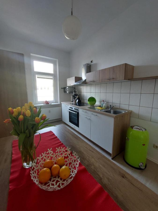 Schoene Zwei-Zimmer-Wohnung "W2" Mit 4 Einzelbetten Und Wlan In Zwenkau Bei Leipzig Im Neuseenland Eksteriør bilde